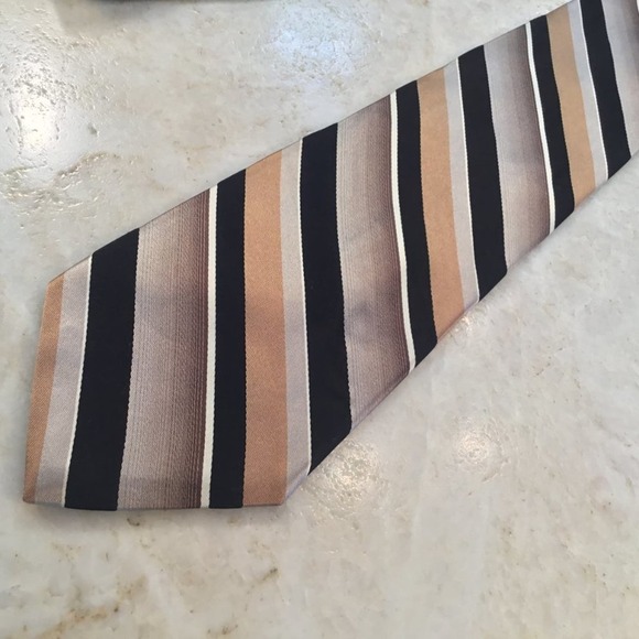 BURMA BIBAS SILK TIE - Picture 4 of 7